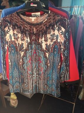Studio I Blue Paisley Print Long-Sleeve Top